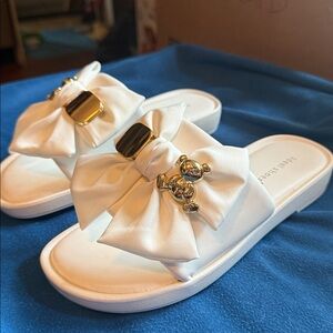 NEW never worn Chic White Slides with Gold Bow Detail teddy bears, size 36